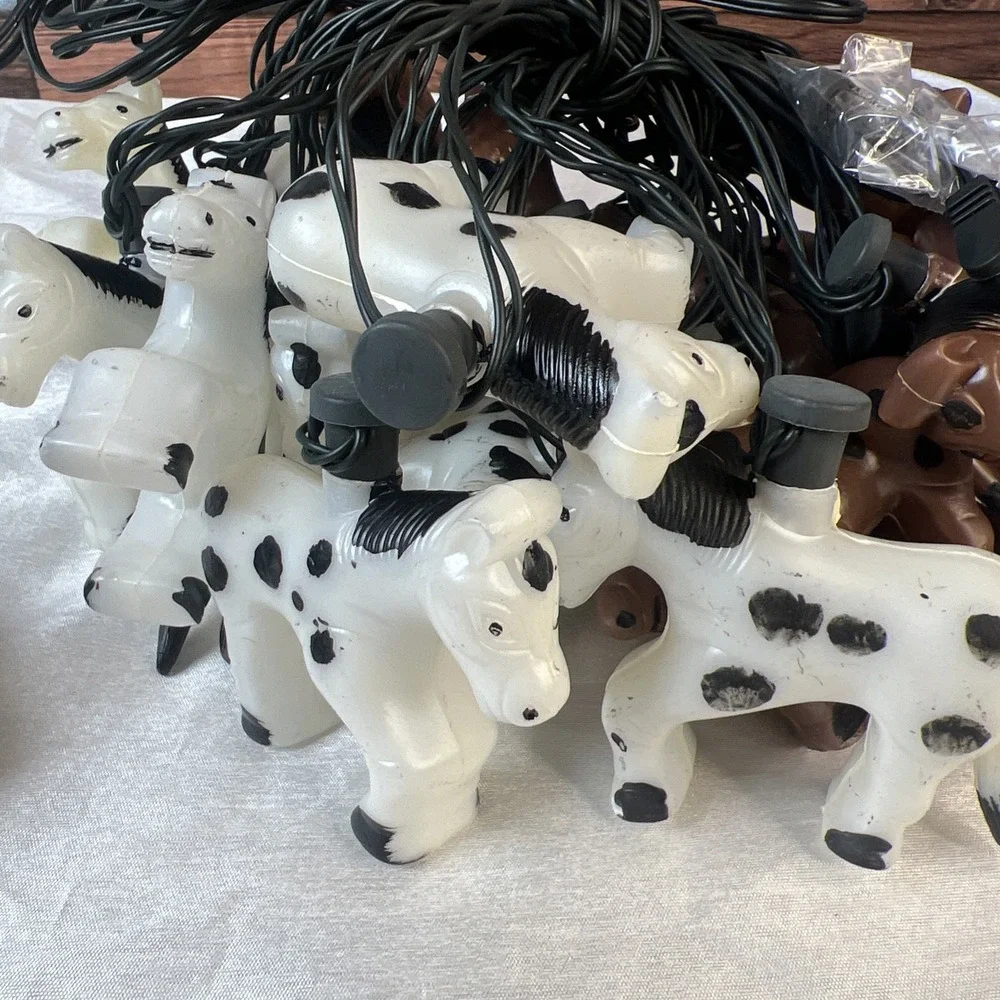 Vintage 2000 - 20 Plastic Blow Mold Horse Christmas Tree String Lights TSC Work!